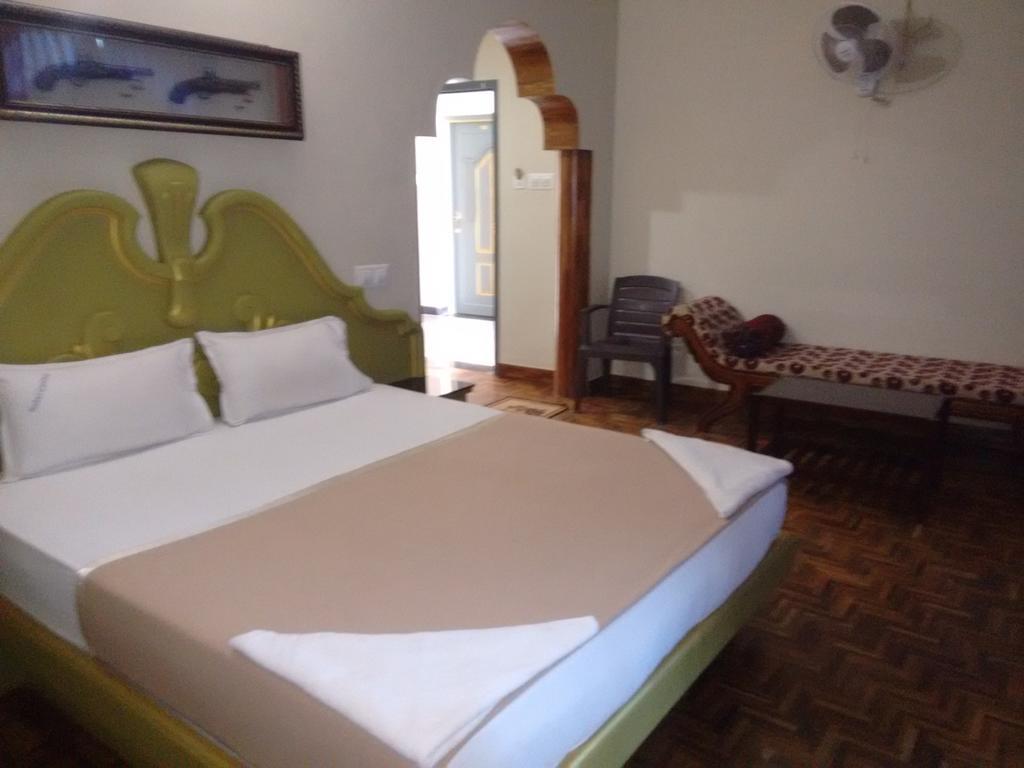 Hotel Chithra Kanyakumari Rom bilde