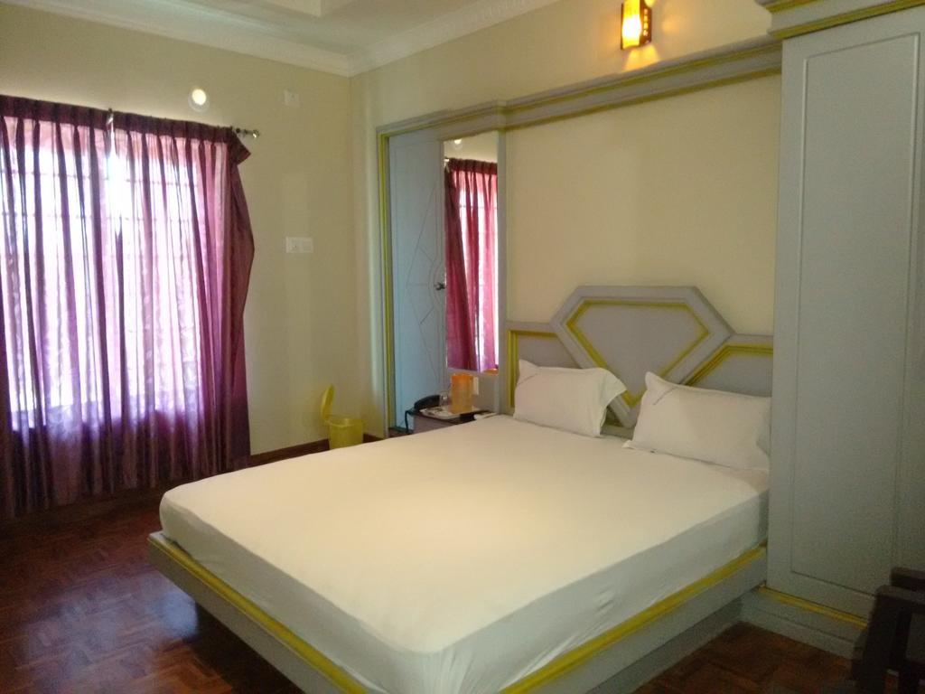Hotel Chithra Kanyakumari Rom bilde