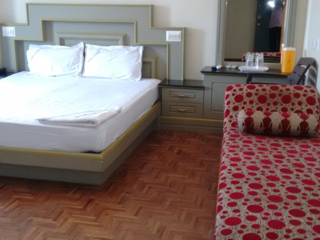 Hotel Chithra Kanyakumari Rom bilde