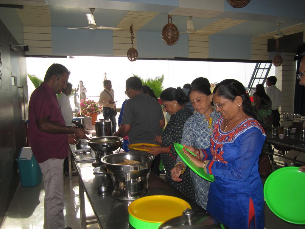 Hotel Chithra Kanyakumari Eksteriør bilde